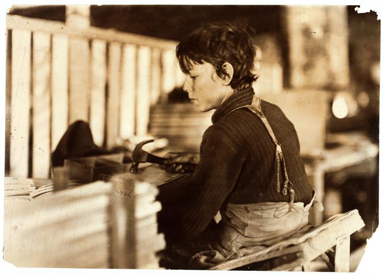 Boy Making Melon Baskets, Evansville, Indiana, 1908, 1908 - 路易斯·海因