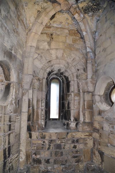 Conisbrough Castle, England, c.1066 - Romanesque Architecture