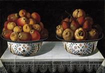 Two fruit bowls on a table - Tomás Yepes