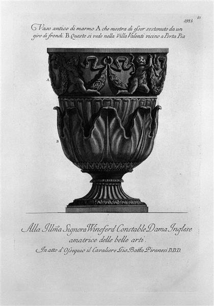 Antique vase of marble in the Villa Valenti at Porta Pia - 皮拉奈奇