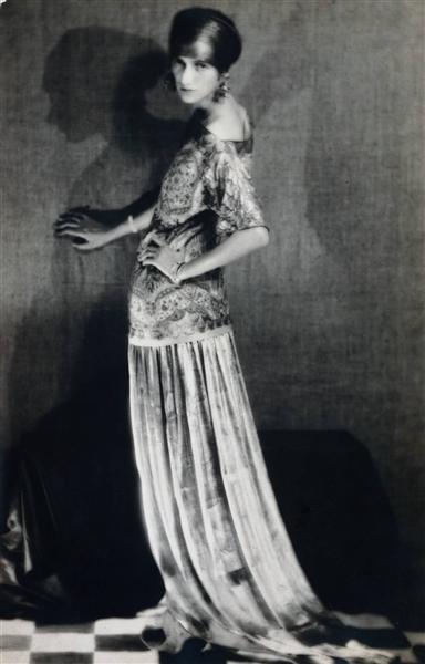 Peggy Guggenheim, 1924 - Ман Рэй
